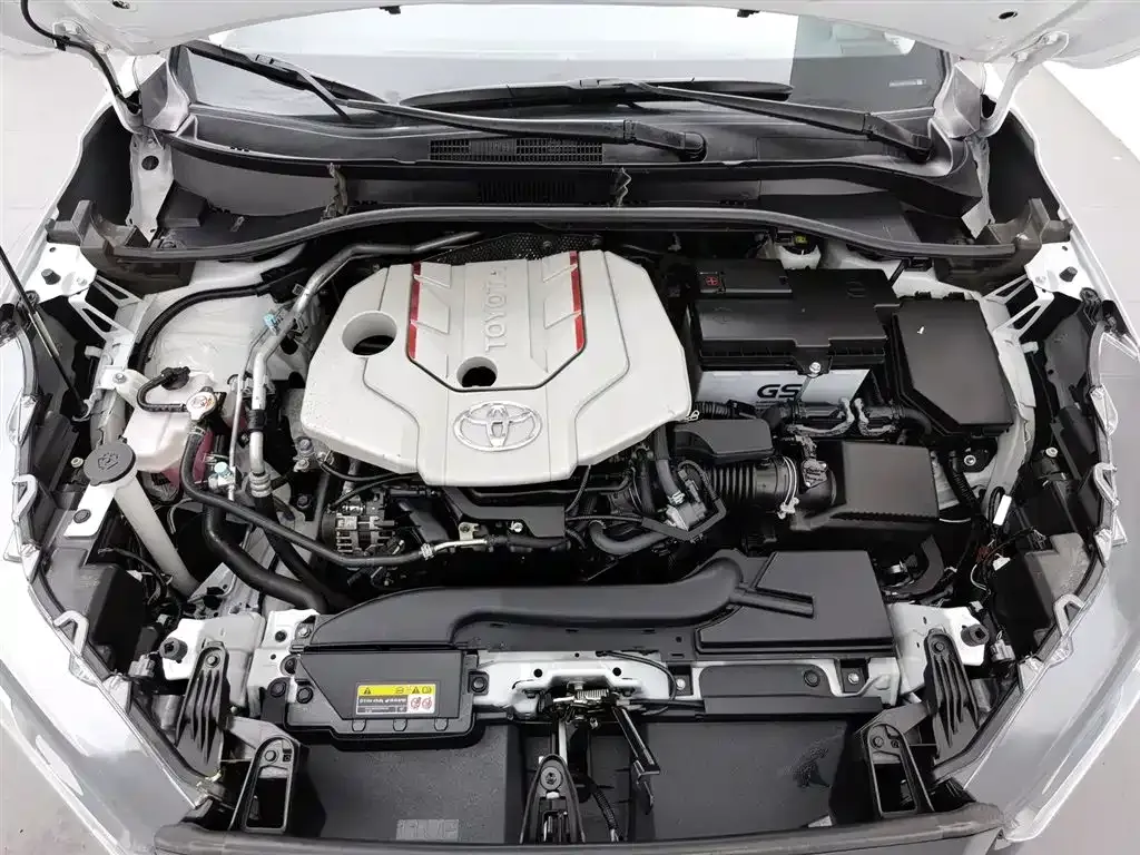 Toyota Corolla Cross 2024 из CN, фото 6