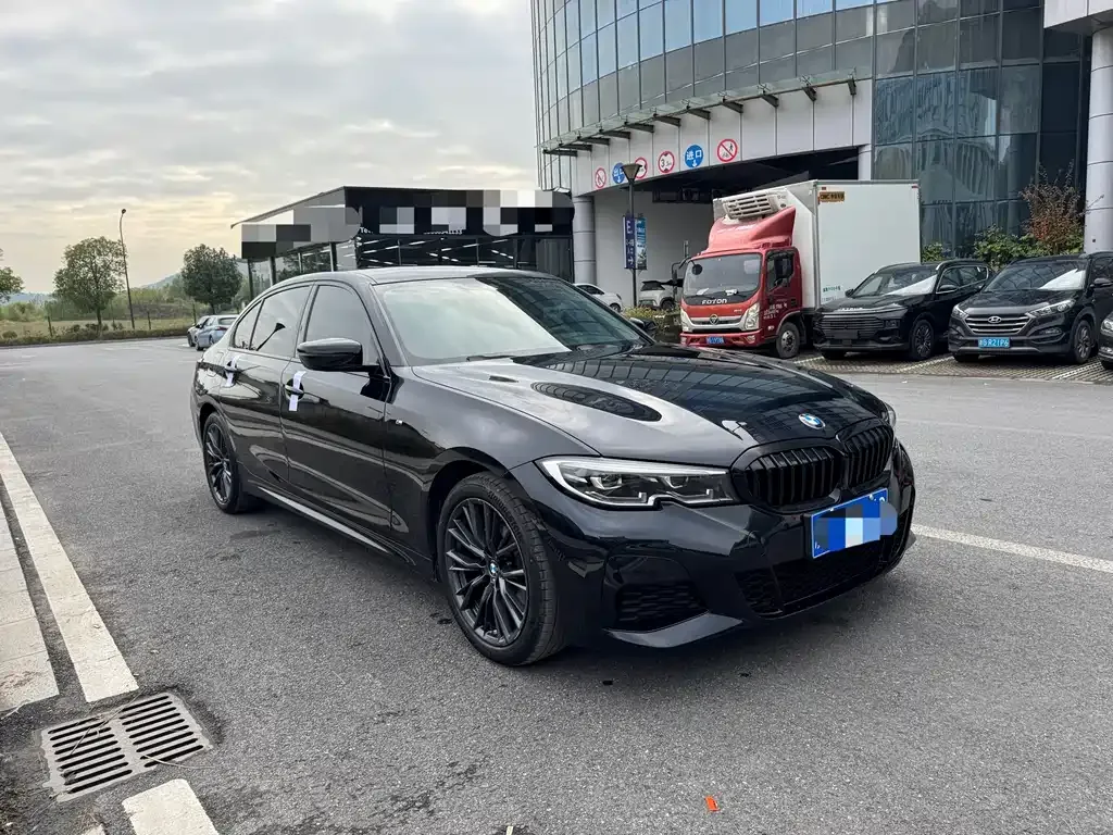 BMW 3 Series 2022 из CN, фото 3