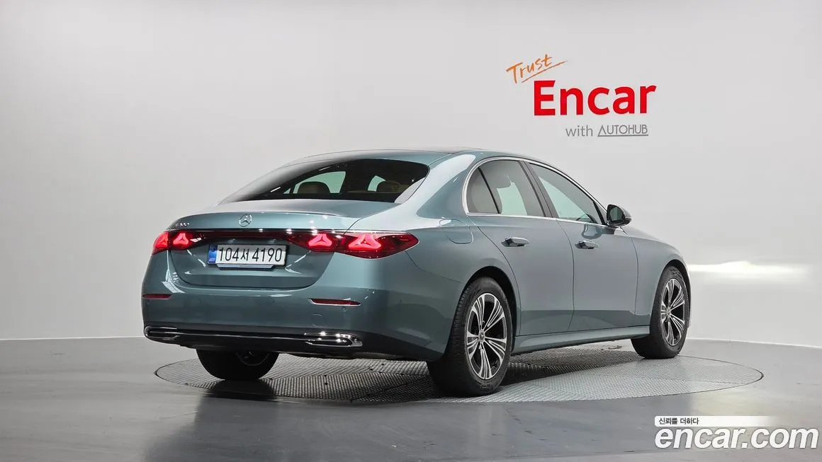 Mercedes-Benz E-Class 2025 из KR, фото 2