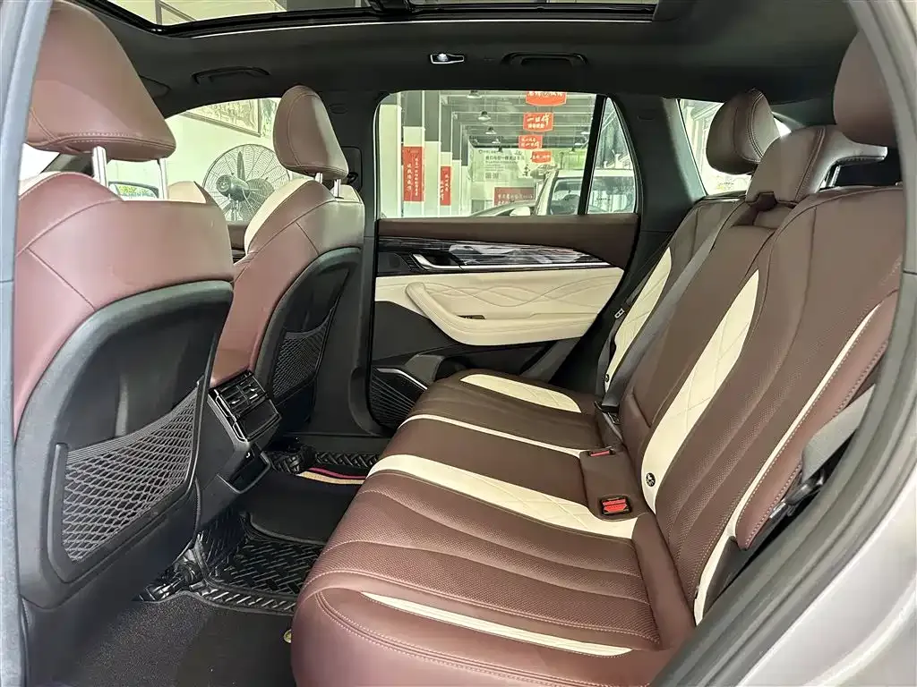 Geely Xingyue L 2023 из CN, фото 5