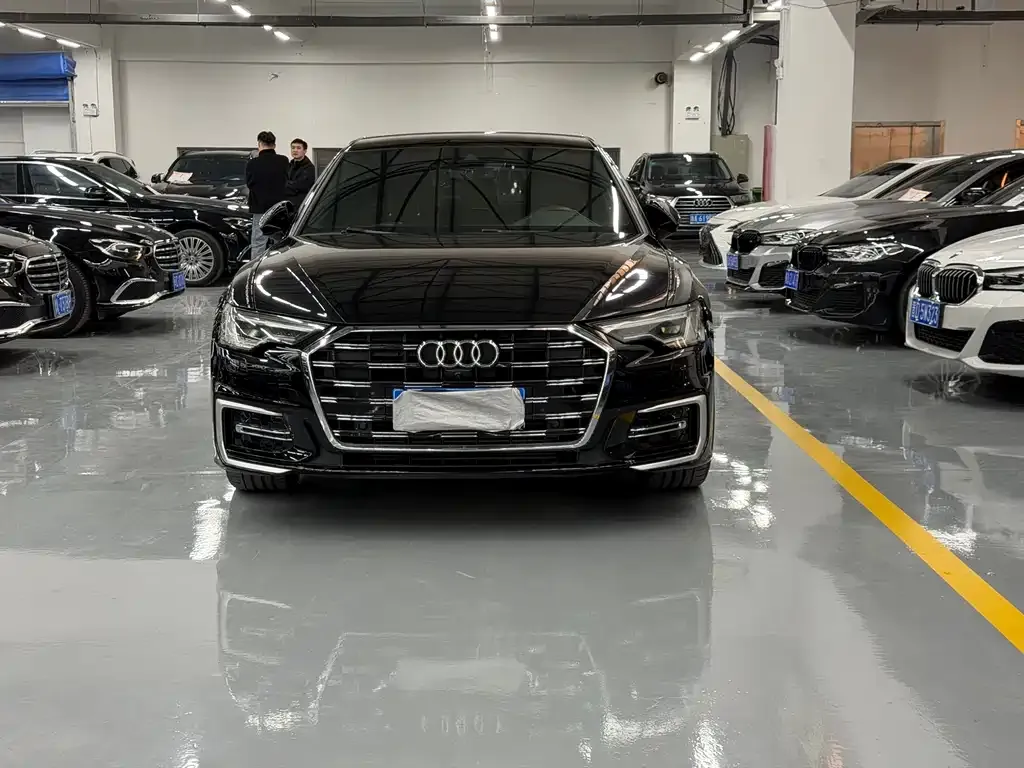 Audi A6L — фото 2