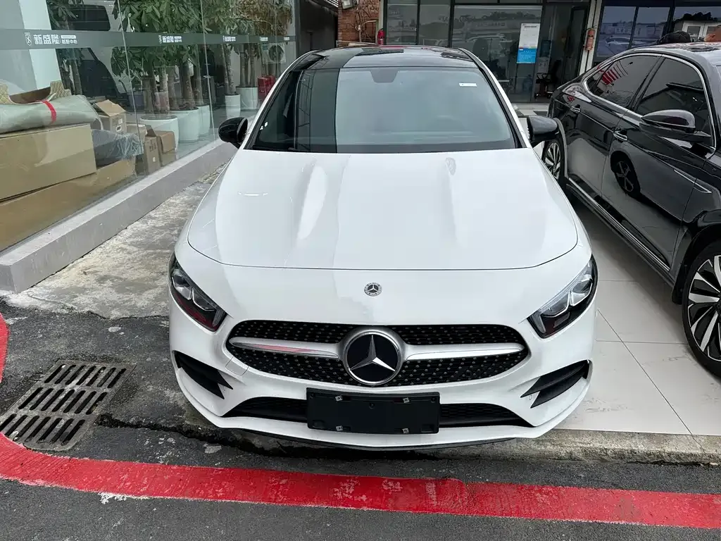 Mercedes-Benz A-Class 2022 из CN, фото 2