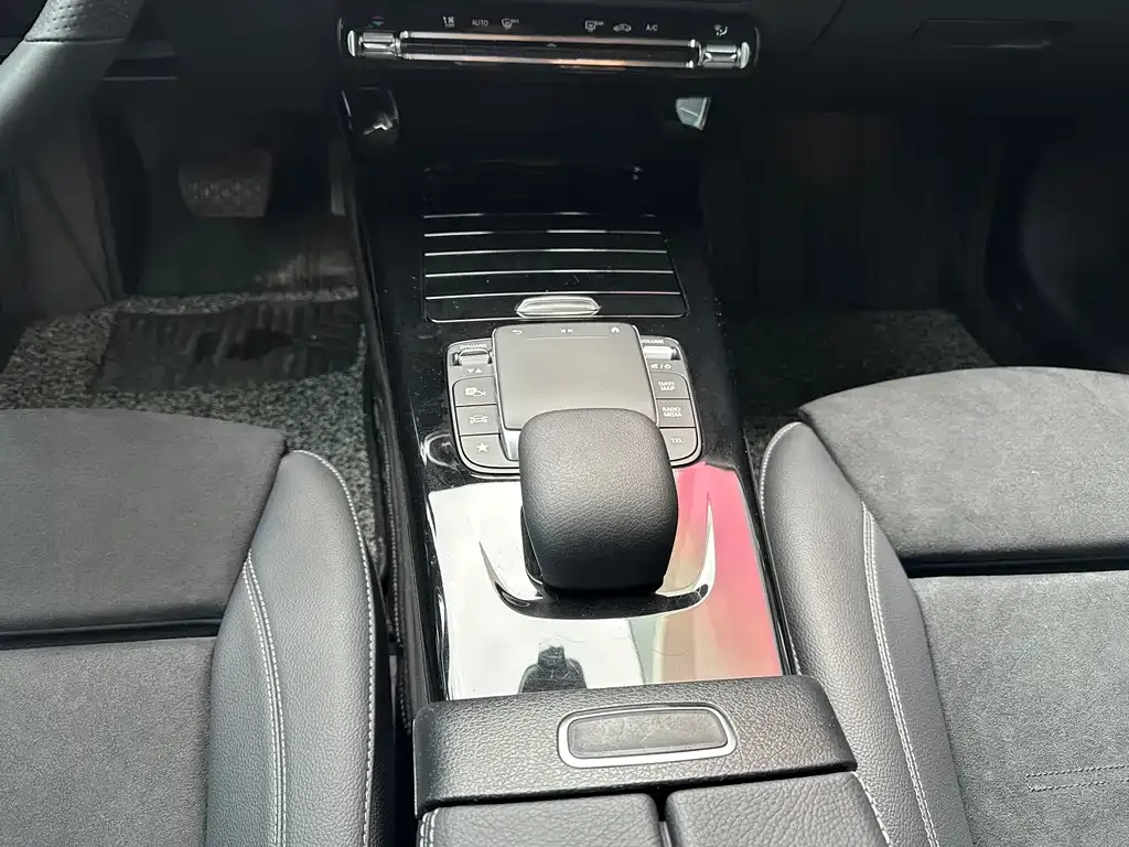 Mercedes-Benz A-Class 2022 из CN, фото 6