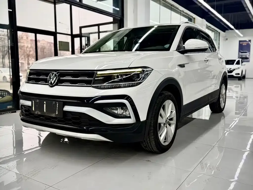 Volkswagen T-Cross — фото 1