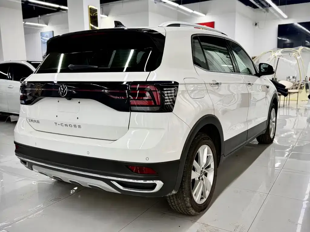 Volkswagen T-Cross — фото 7