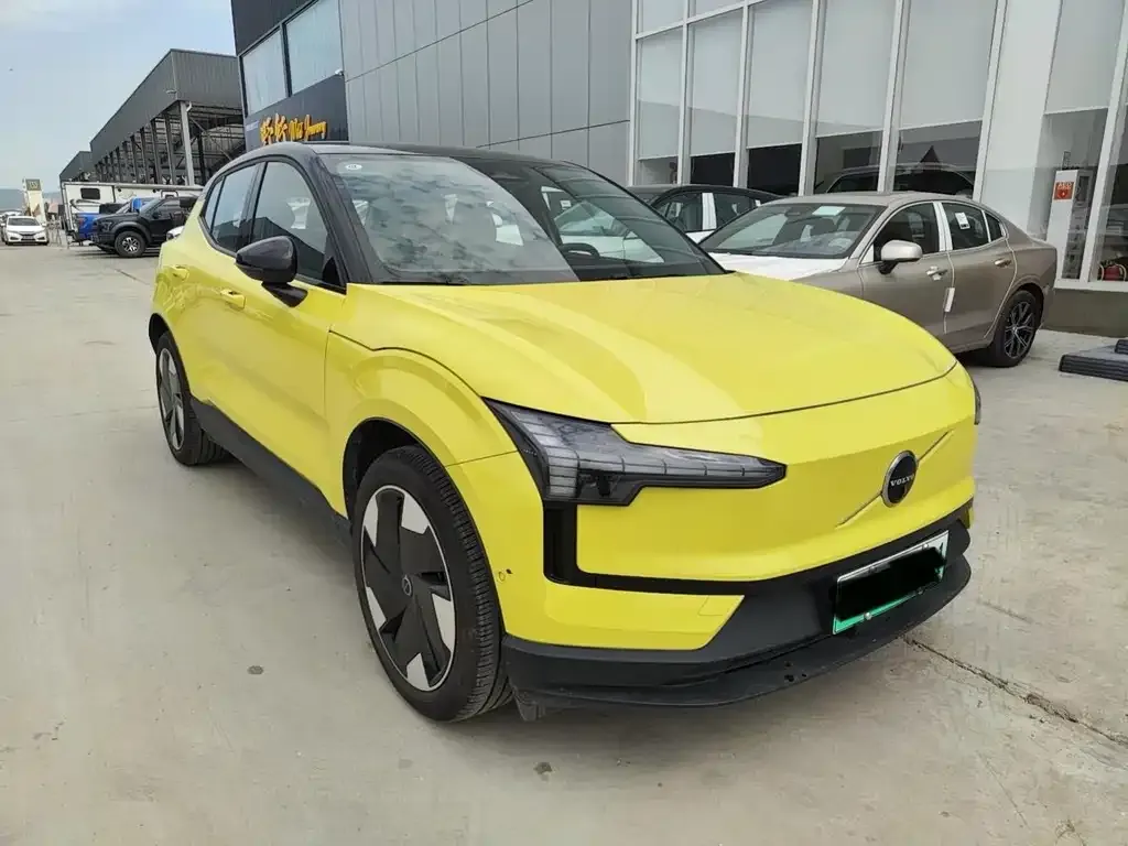 Volvo EX30 2024 из CN, фото 2