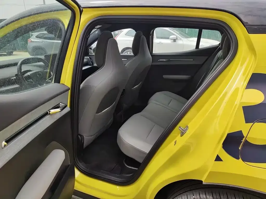 Volvo EX30 2024 из CN, фото 6