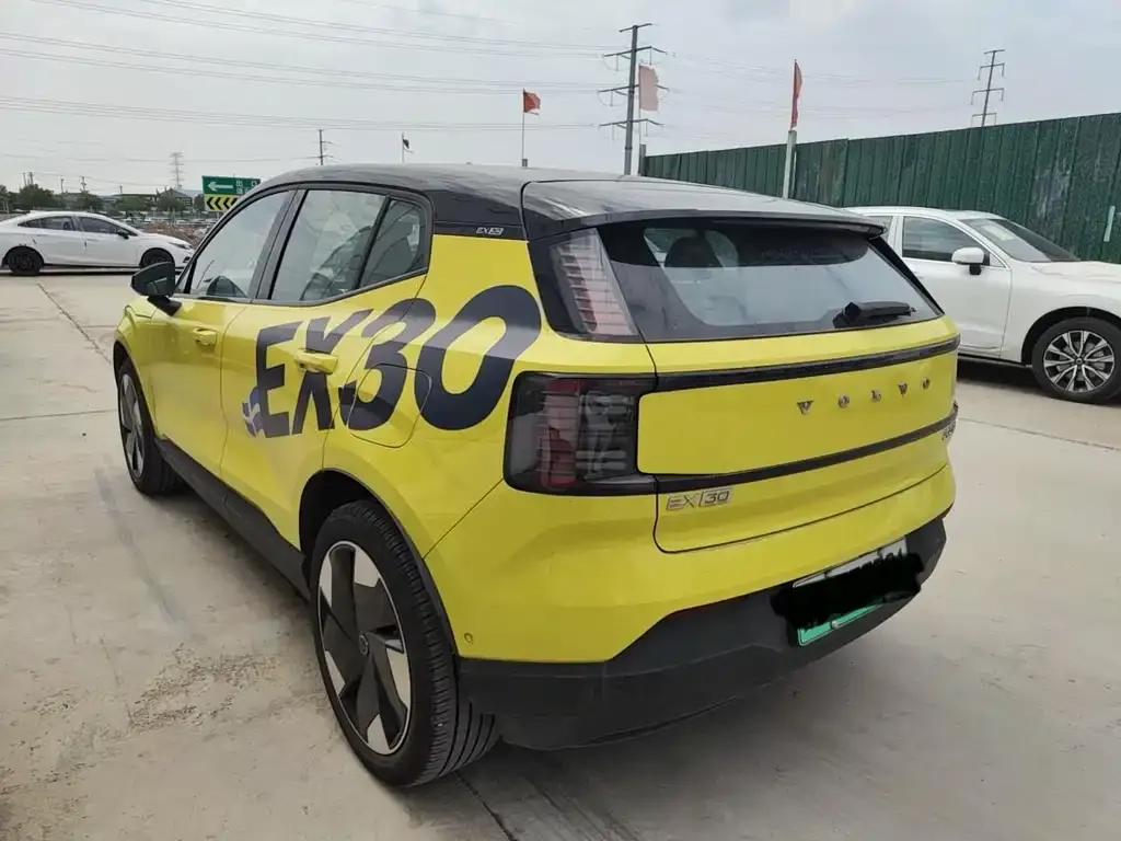 Volvo EX30 2024 из CN, фото 8