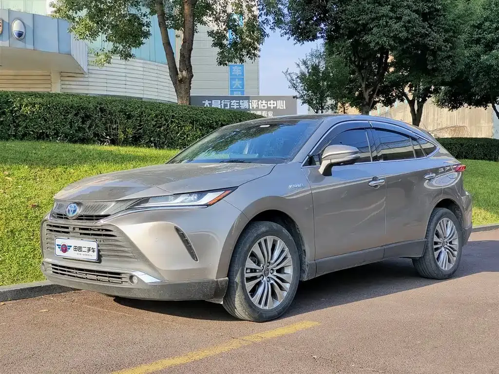 Toyota Harrier 2022 из CN, фото 1