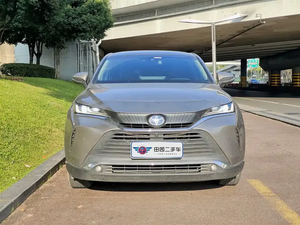 Toyota Harrier 2022 из CN, фото 2
