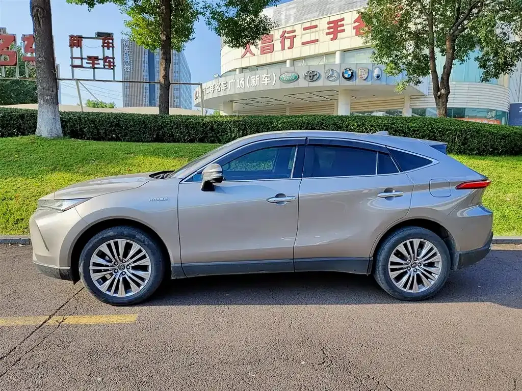 Toyota Harrier 2022 из CN, фото 3