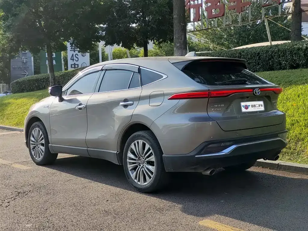 Toyota Harrier 2022 из CN, фото 4