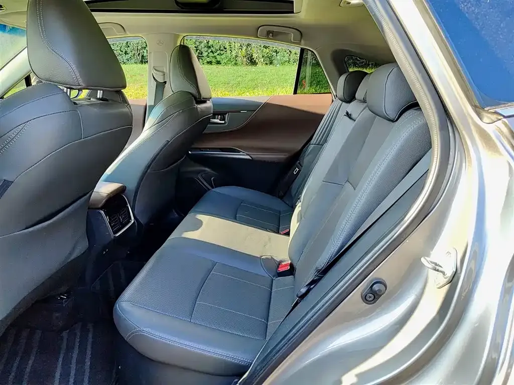 Toyota Harrier 2022 из CN, фото 8