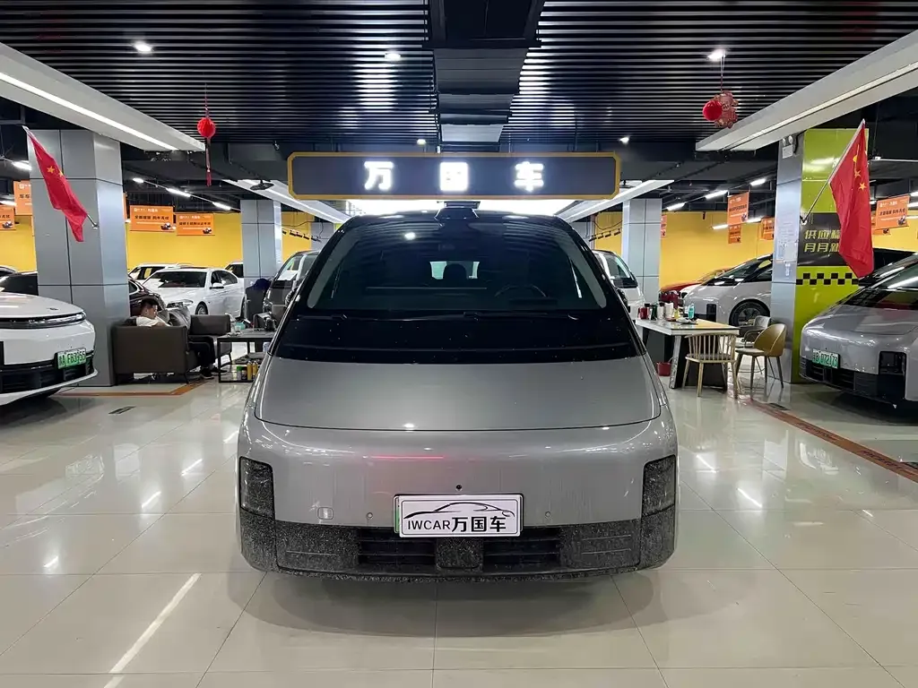 Li Auto MEGA — фото 2
