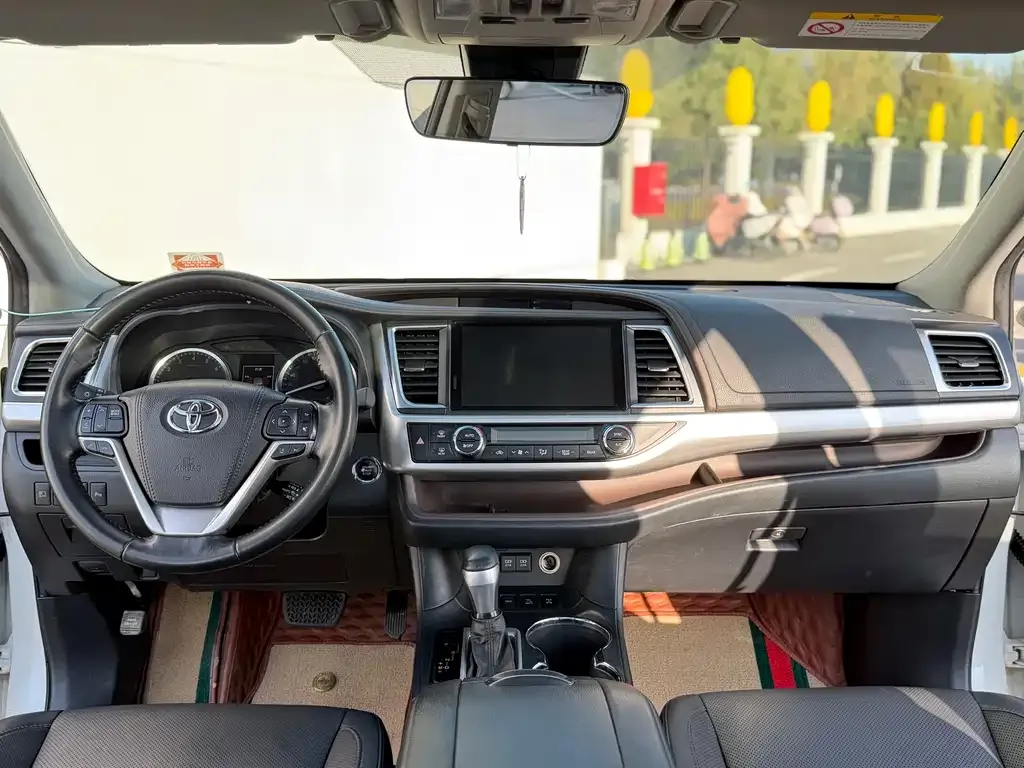 Toyota Highlander 2021 из CN, фото 5
