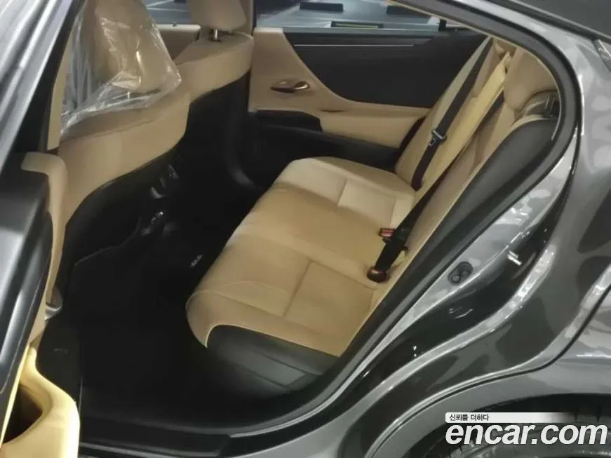 Lexus ES 2023 из KR, фото 8