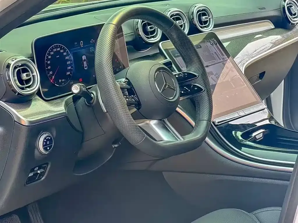 Mercedes-Benz C-Class 2024 из CN, фото 4