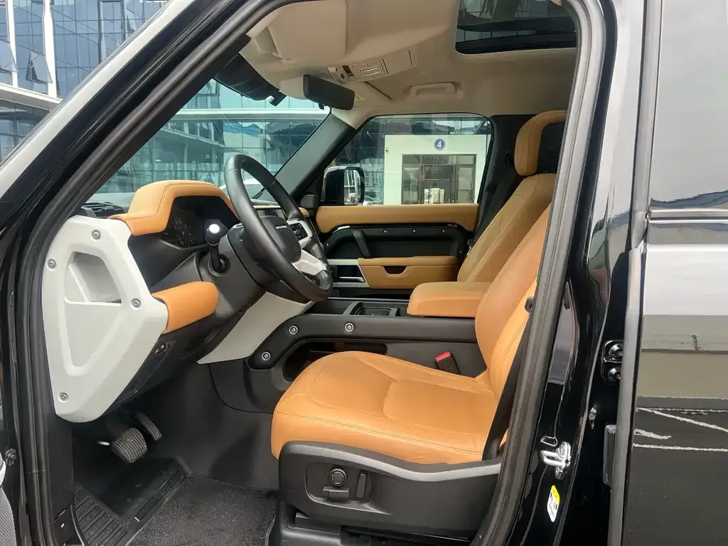 Land Rover Defender 2023 из CN, фото 3