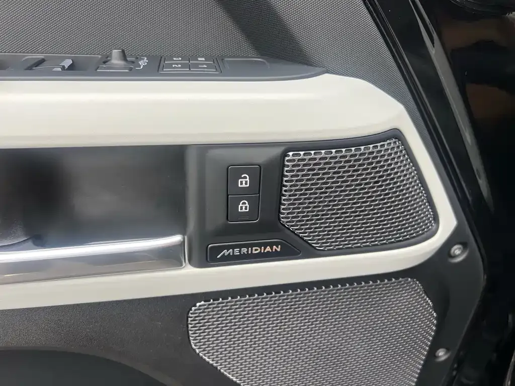Land Rover Defender 2023 из CN, фото 4