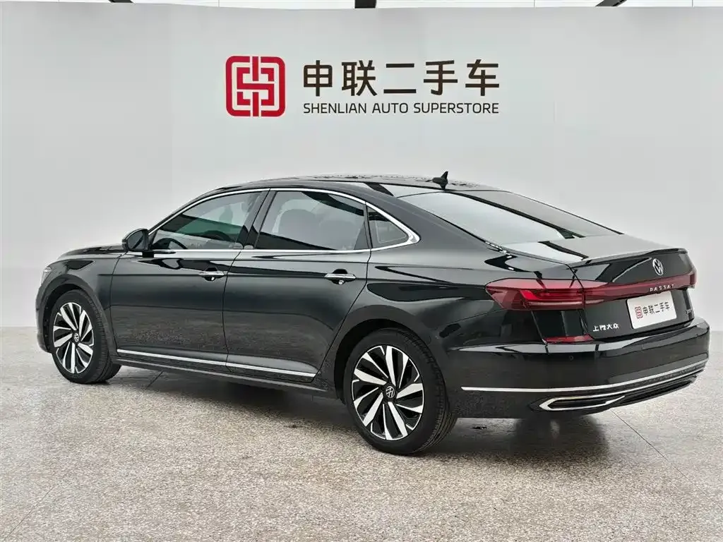Volkswagen Passat 2023 из CN, фото 2