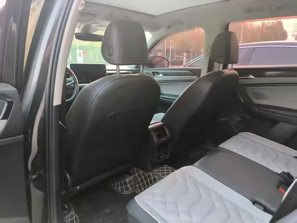 Volkswagen Tayron 2022 из CN, фото 9