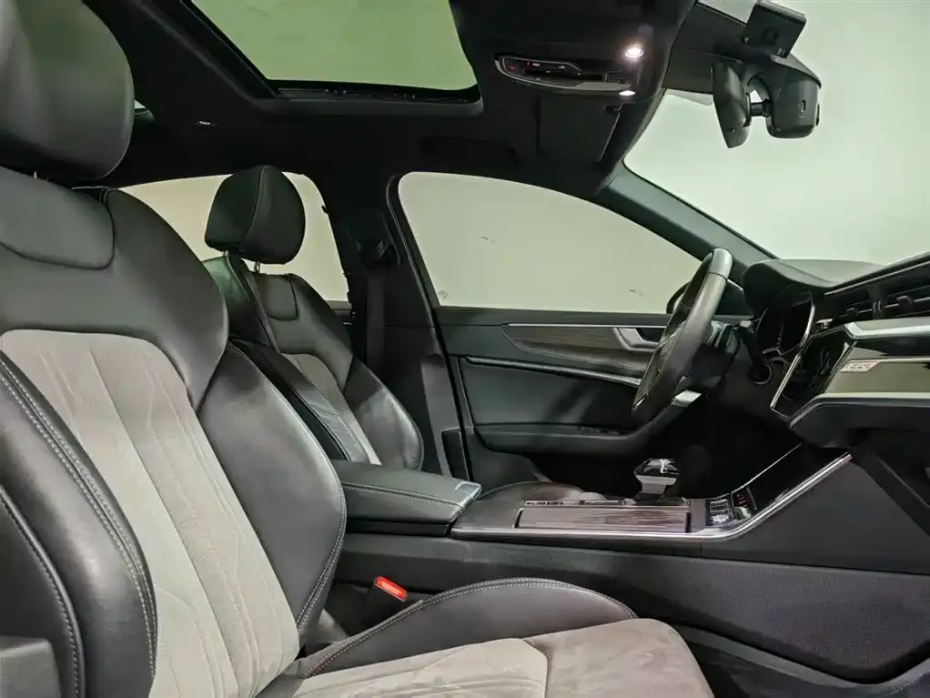 Audi A6L 2023 из CN, фото 8