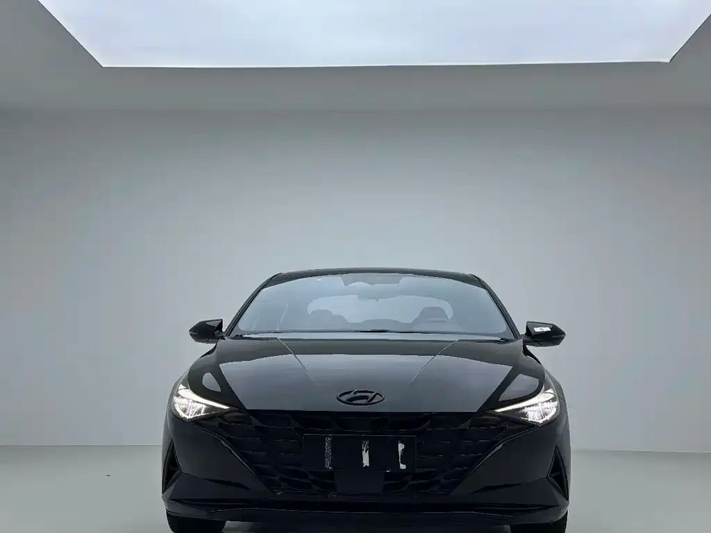 Hyundai Elantra 2023 из CN, фото 2