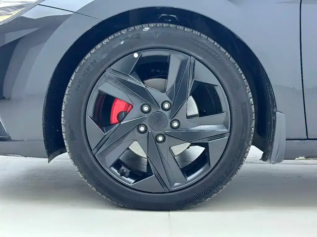 Hyundai Elantra 2023 из CN, фото 5