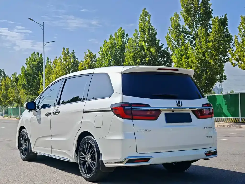 Honda Odyssey 2023 из CN, фото 5