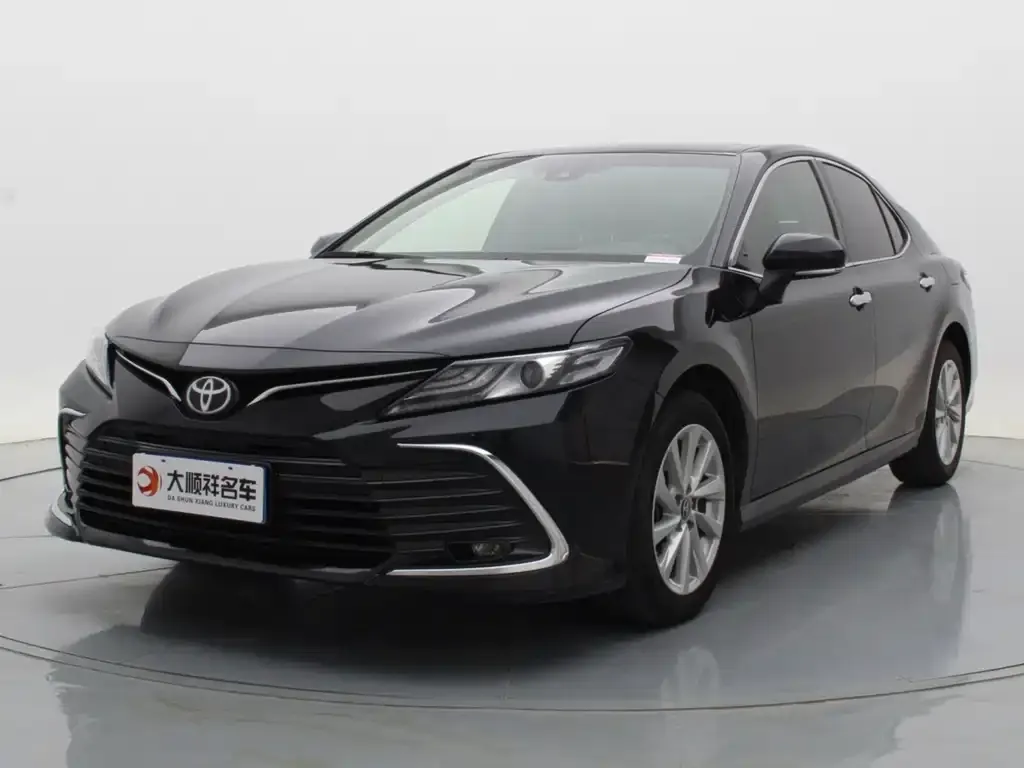Toyota Camry 2021 из CN, фото 2