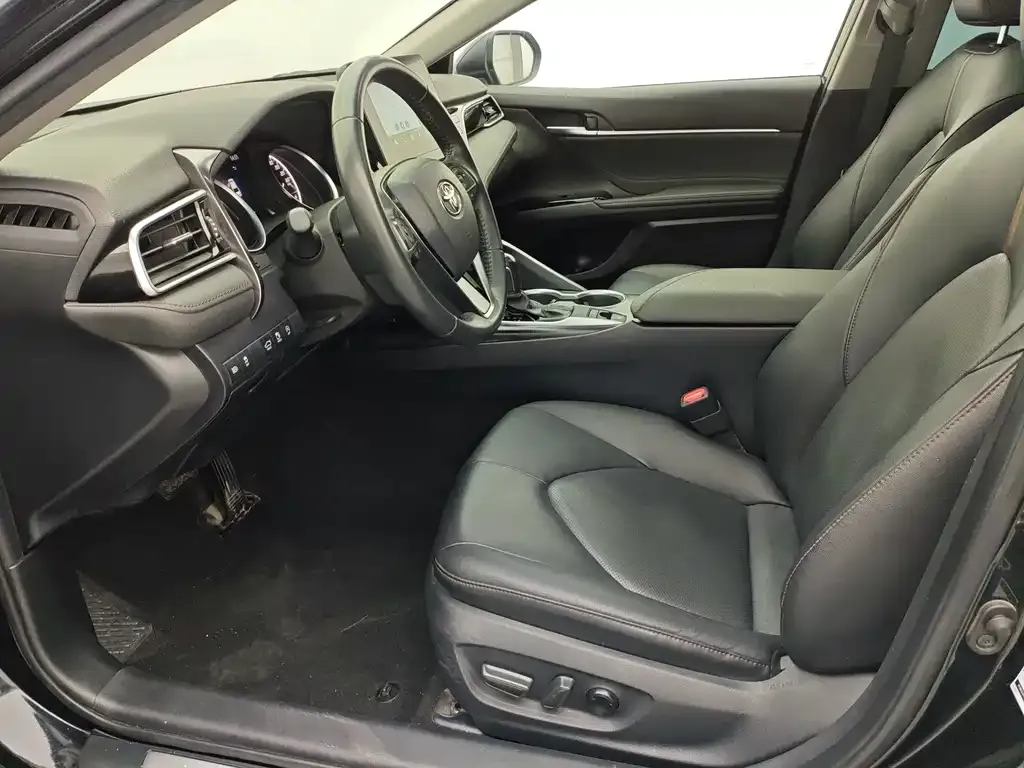 Toyota Camry 2021 из CN, фото 7