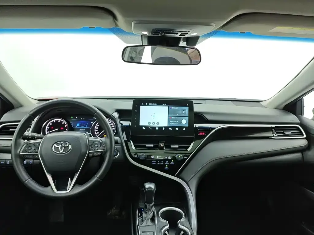 Toyota Camry 2021 из CN, фото 9