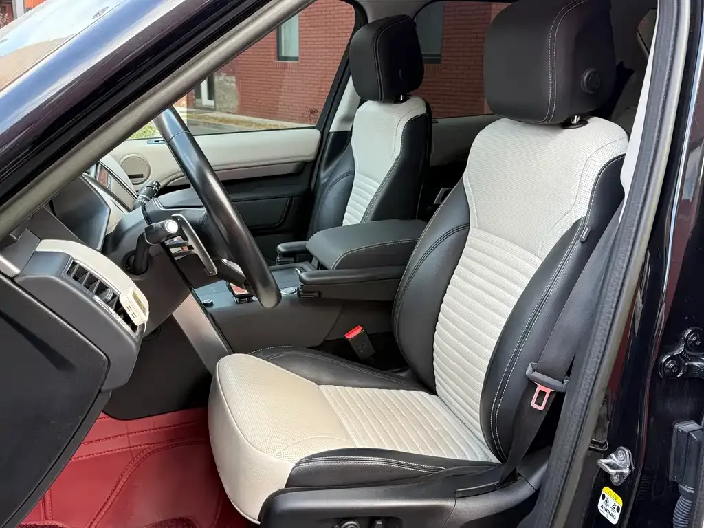 Land Rover Discovery 2023 из CN, фото 10