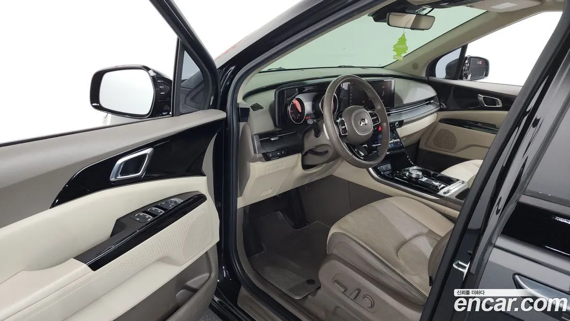 Kia Carnival — фото 10