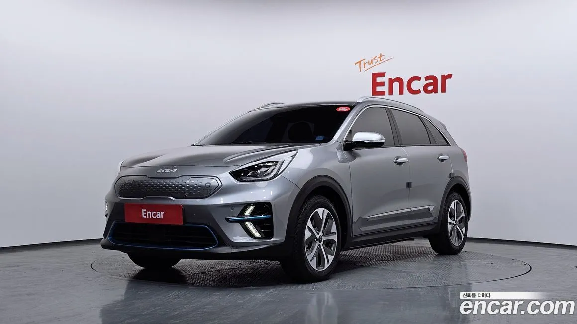 Kia Niro — фото 1