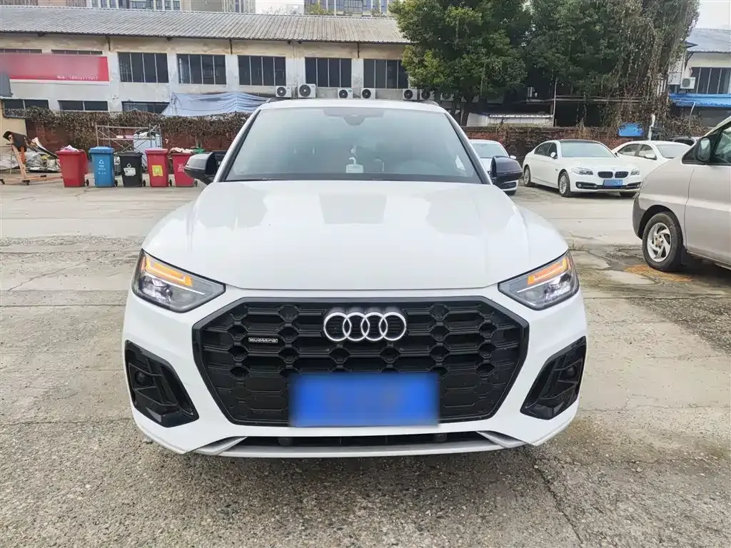 Audi Q5L 2023 из CN, фото 3