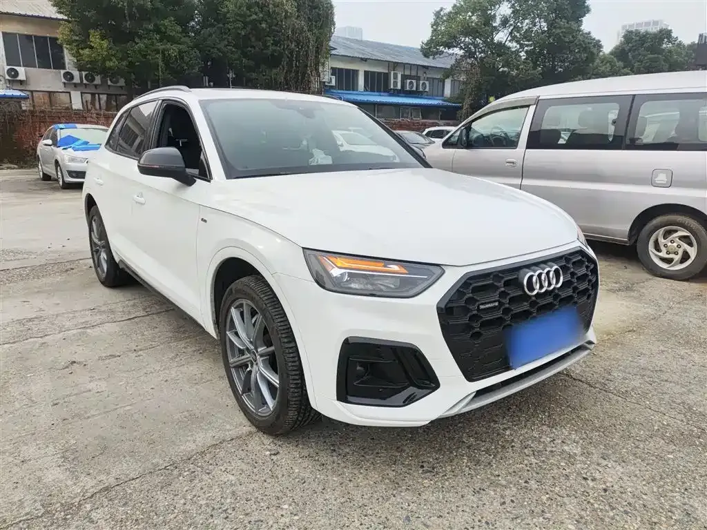 Audi Q5L 2023 из CN, фото 4
