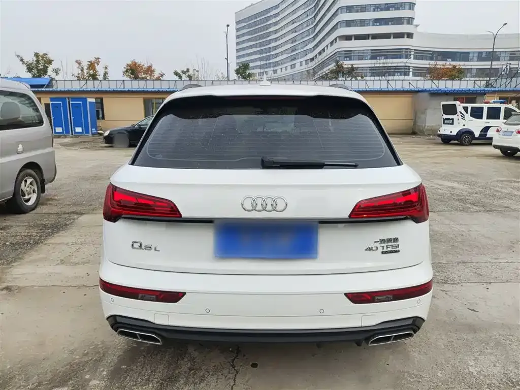 Audi Q5L 2023 из CN, фото 6