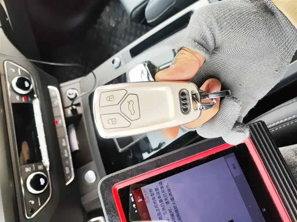 Audi Q5L 2023 из CN, фото 9