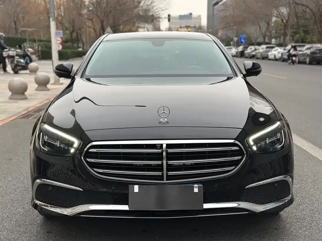 Mercedes-Benz E-Class 2023 из CN, фото 2