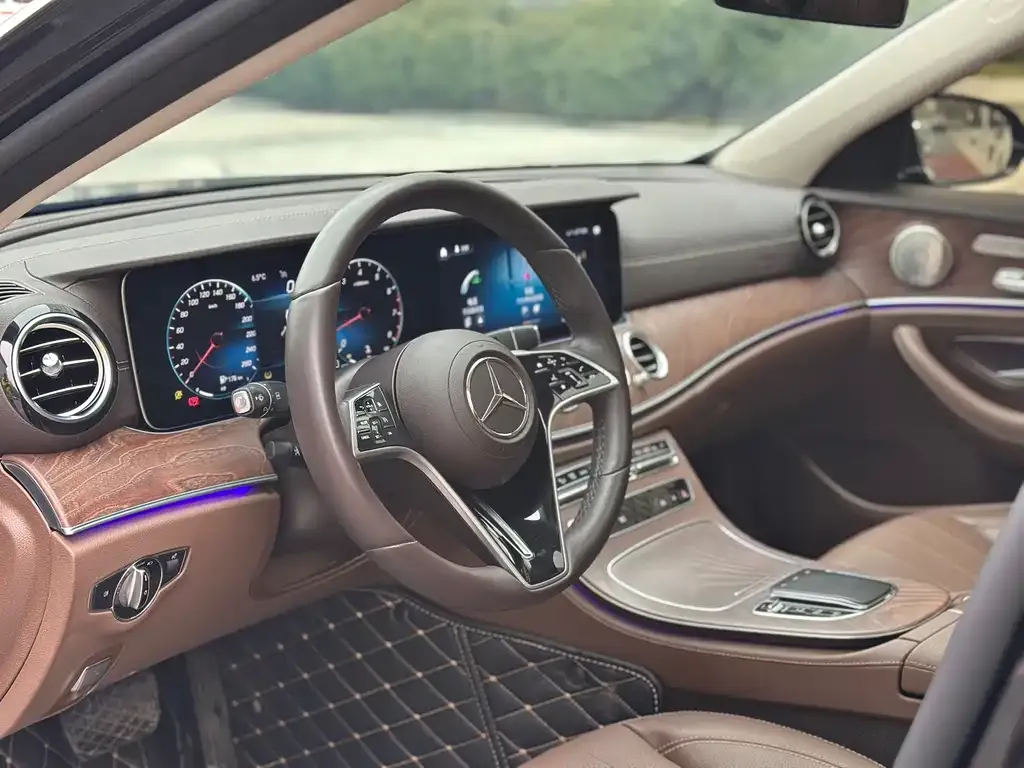 Mercedes-Benz E-Class 2023 из CN, фото 4