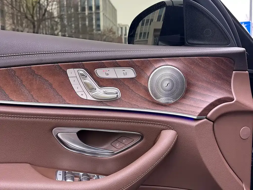 Mercedes-Benz E-Class 2023 из CN, фото 7