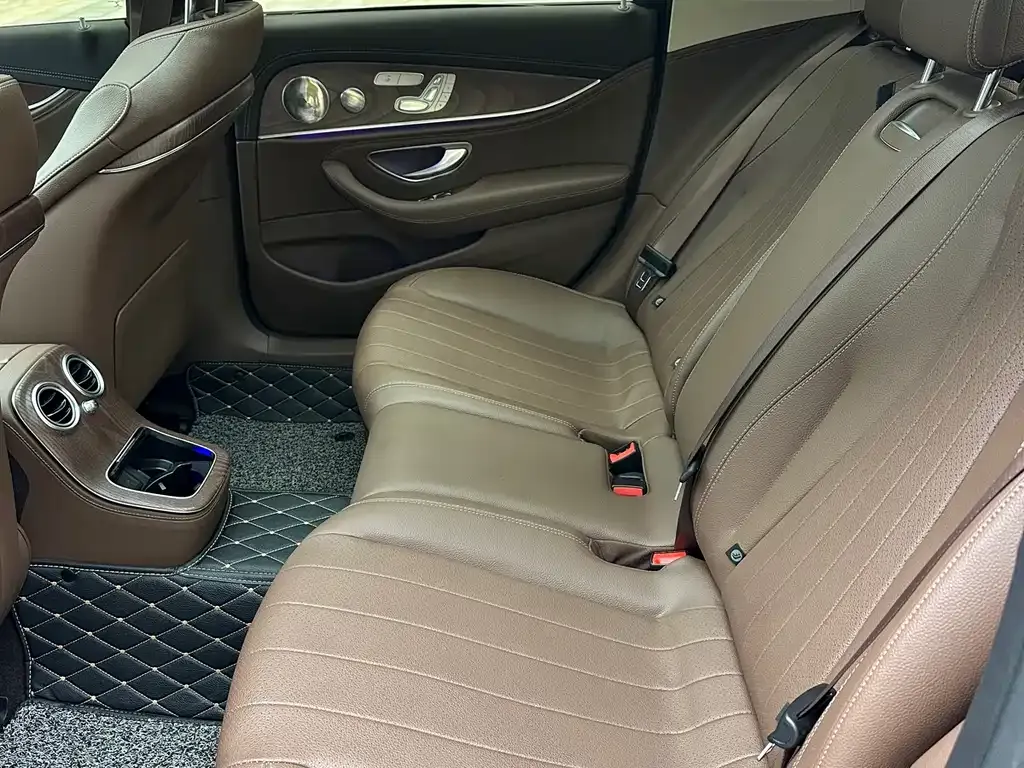 Mercedes-Benz E-Class 2023 из CN, фото 9