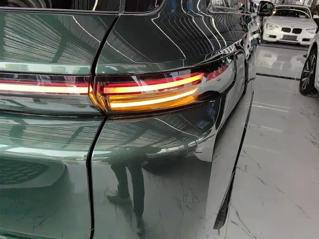 Li Auto L8 2023 из CN, фото 8