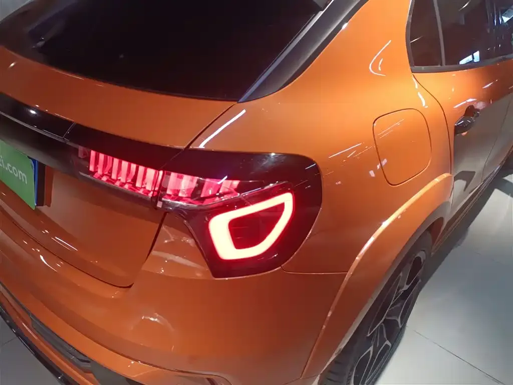 Lynk & Co 02 Hatchback 2022 из CN, фото 8