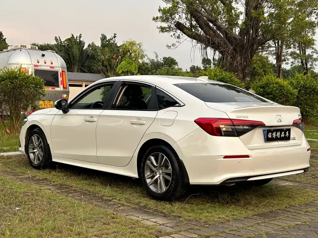 Honda Civic — фото 6