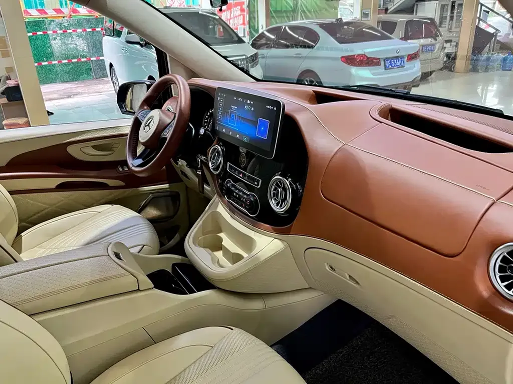 Mercedes-Benz Vito 2023 из CN, фото 10