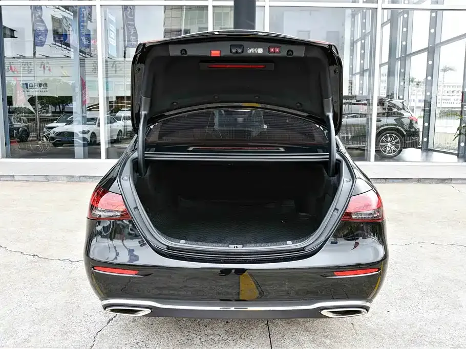 Mercedes-Benz E-Class 2023 из CN, фото 10