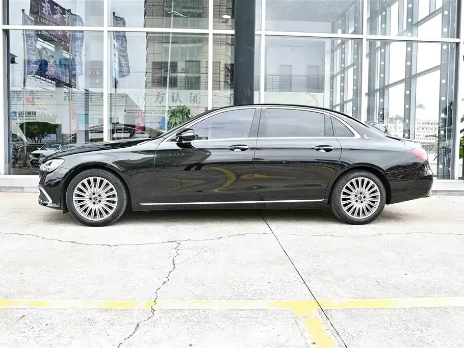 Mercedes-Benz E-Class 2023 из CN, фото 2