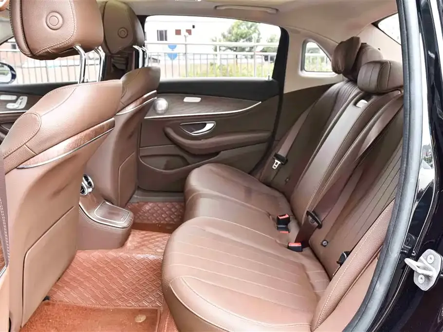 Mercedes-Benz E-Class 2023 из CN, фото 3